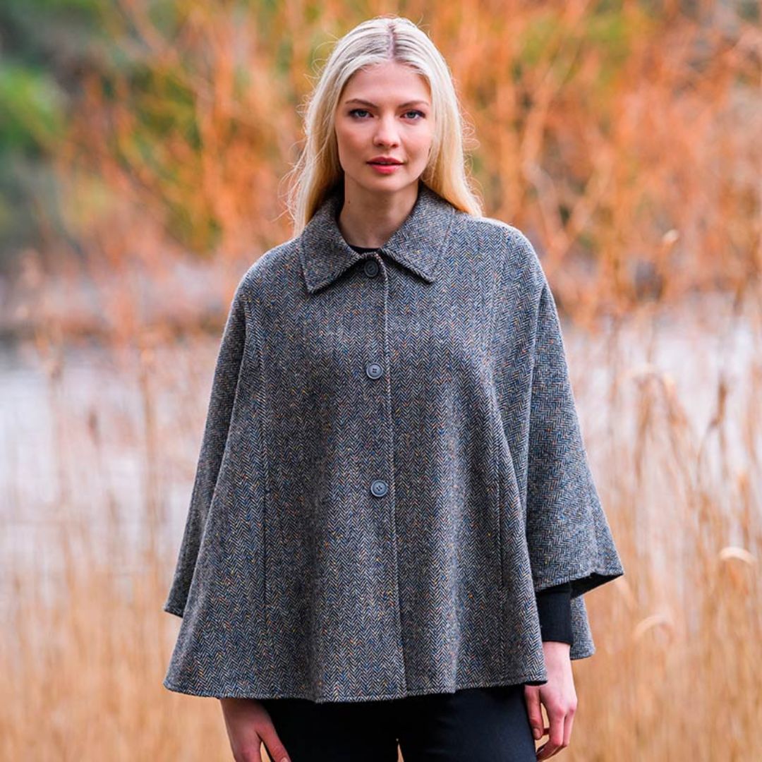Mucros Weavers | Tweed Cape - Black & White