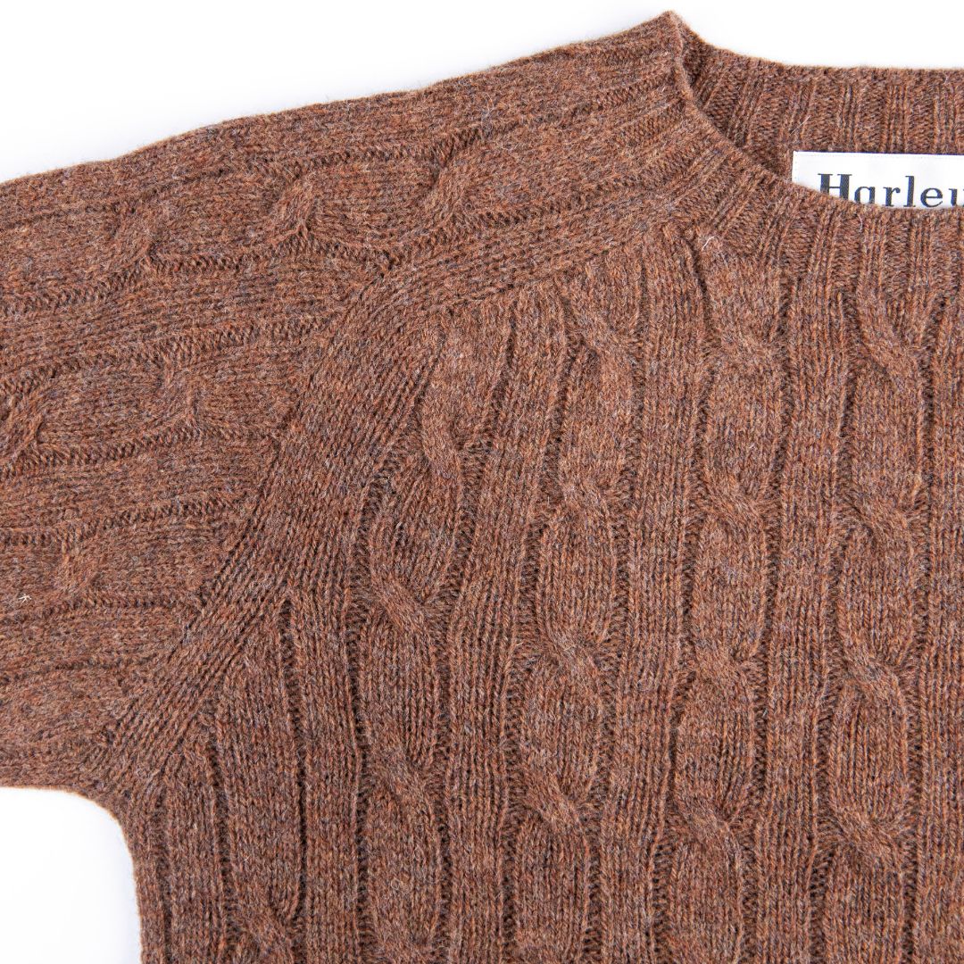 Harley of Scotland | Supersoft Cable Crewneck Sweater - Whisky