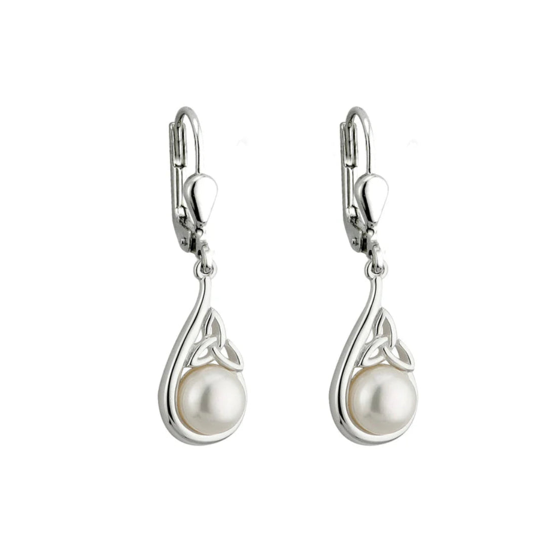 Solvar | Trinity Knot Pearl Drop Earrings
