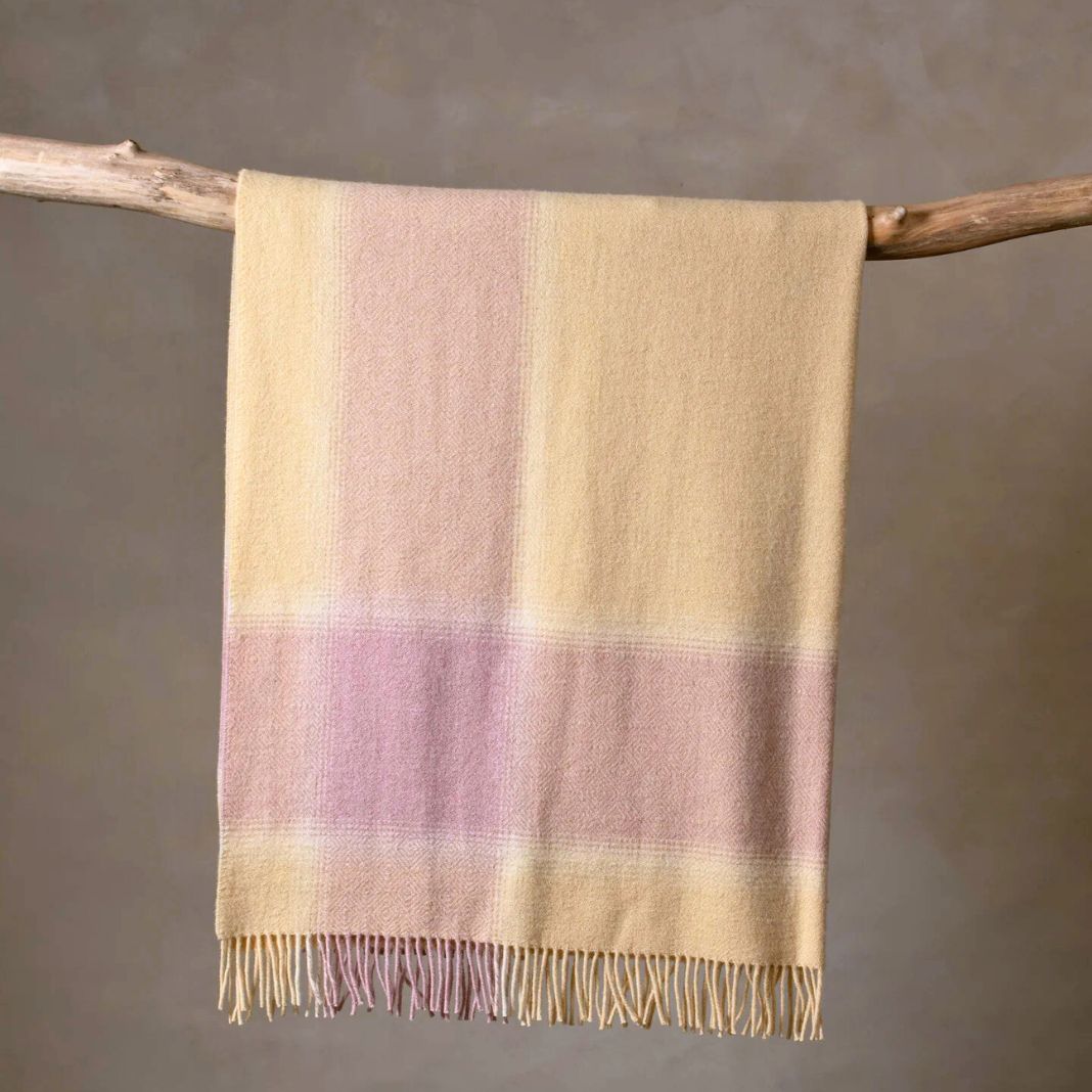 Ériu | Tara Irish Wool Blanket