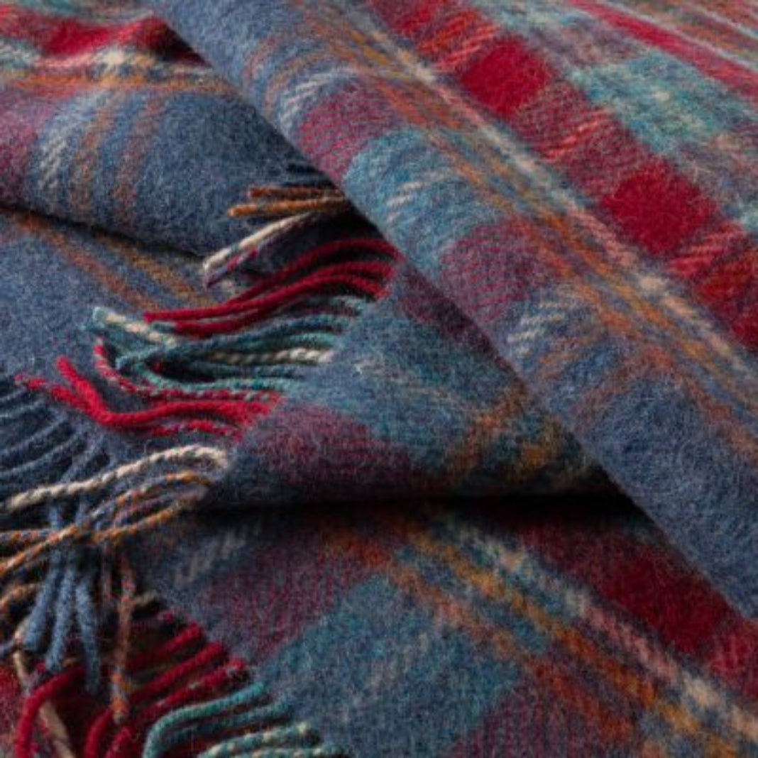 John Hanly & Co. | 100% Shetland Wool Throw
