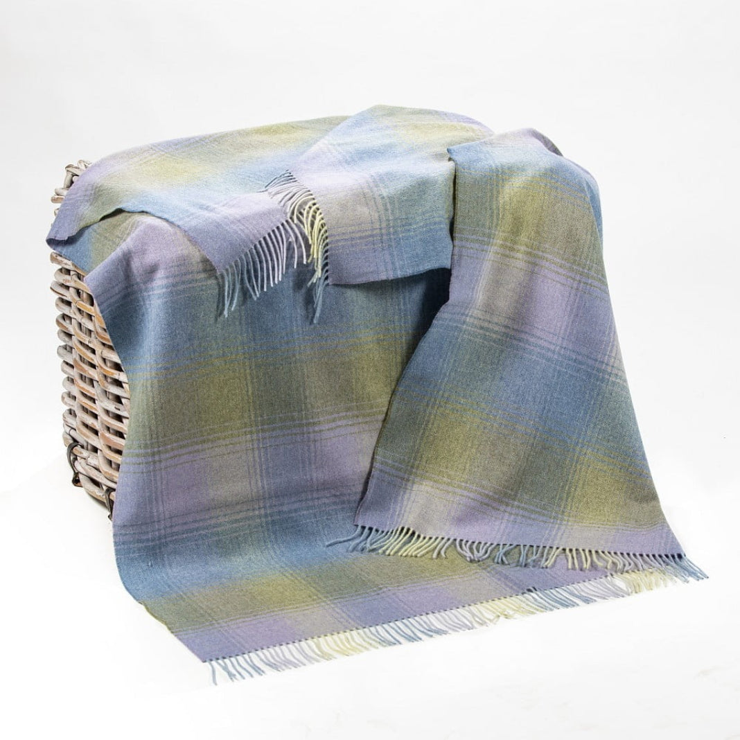 John Hanly & Co. | 100% Lambswool Throw