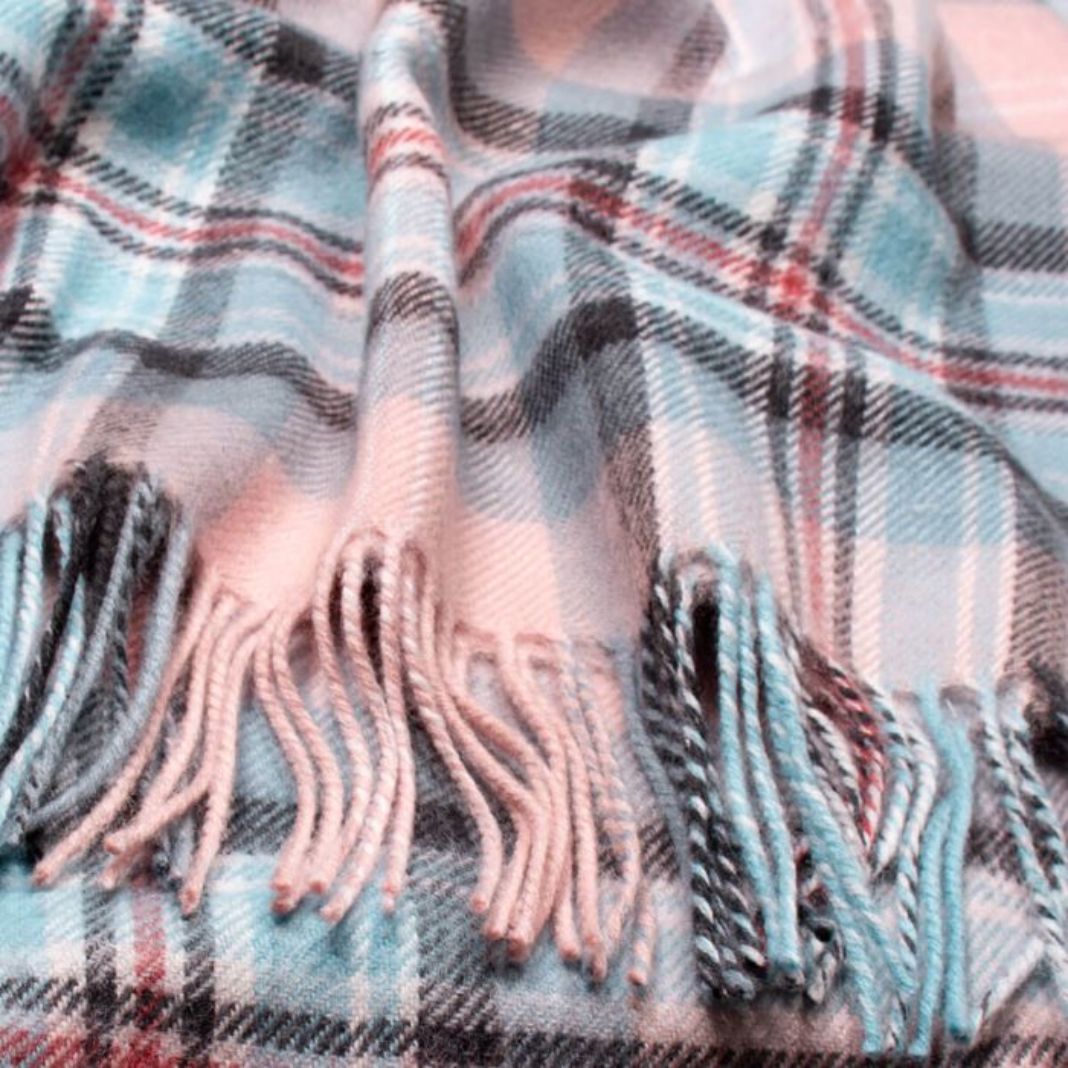 Lochcarron | Tartan Lambswool Blanket - Diana Rose