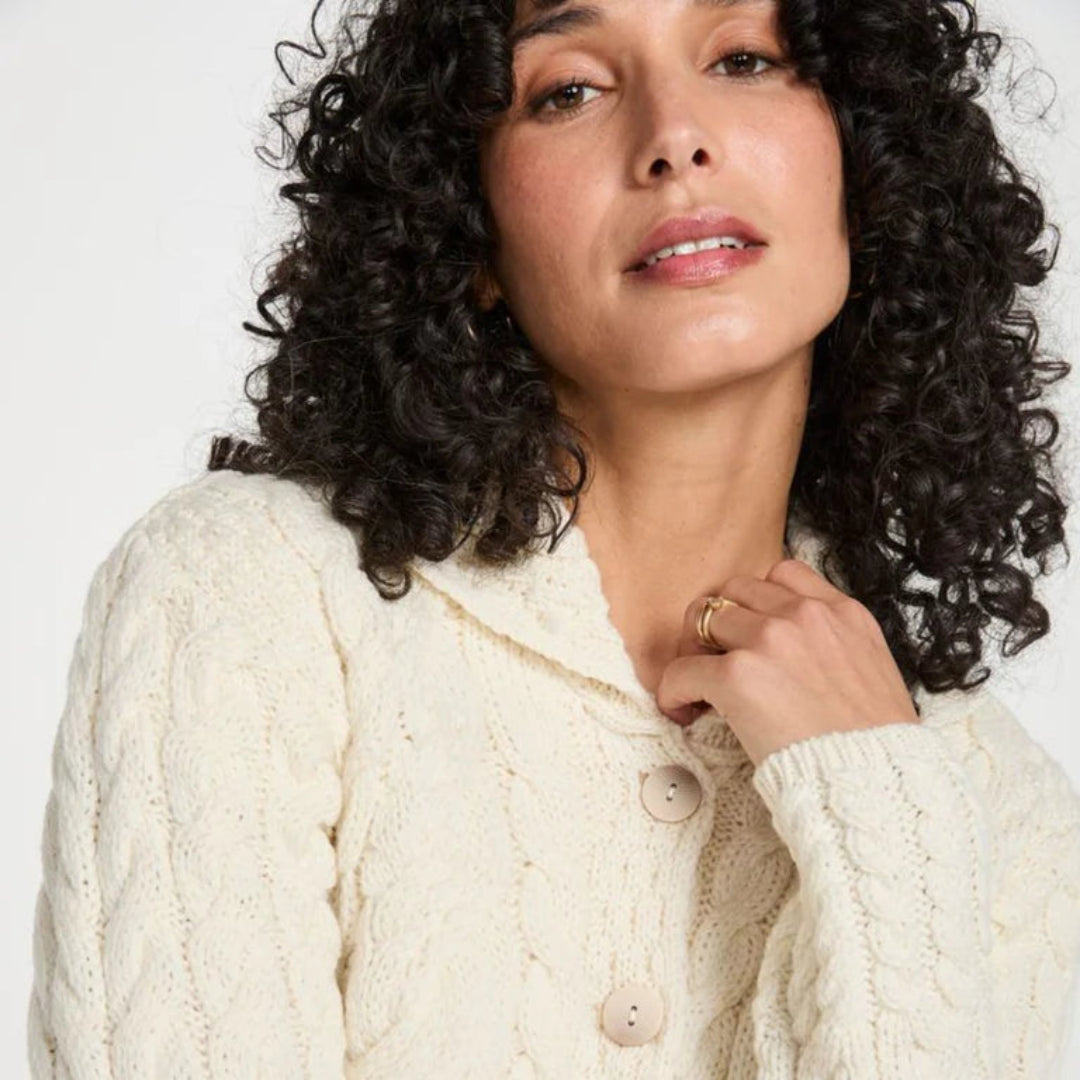 Aran Woollen Mills | Buttoned Cable Knit Cardigan - Natural