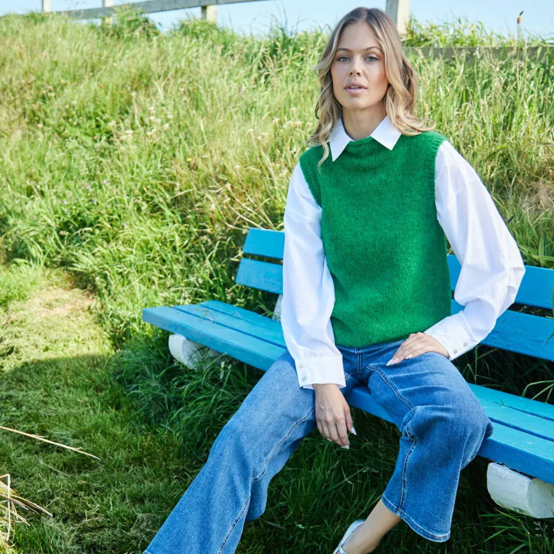 Fisherman Out Of Ireland | Alpaca & Highland Wool Vest - Kelly Green