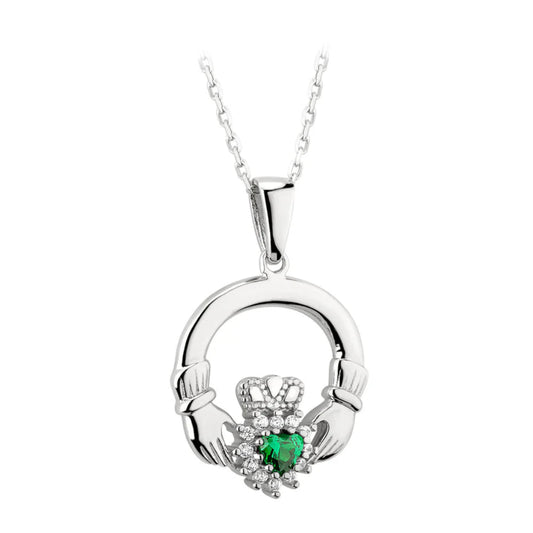 Solvar | Claddagh Pendant with Green Stone