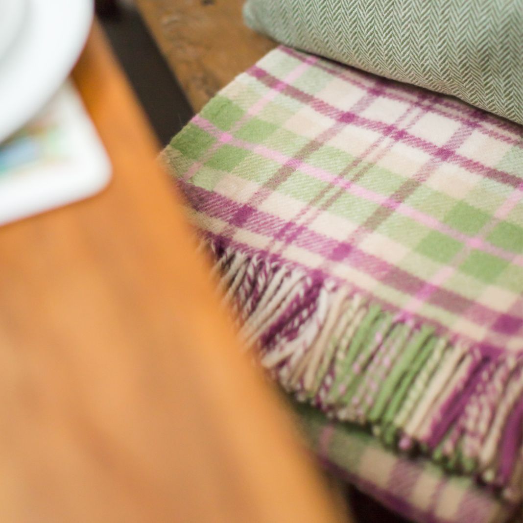 Tweedmill | Check Throw Cottage Pink