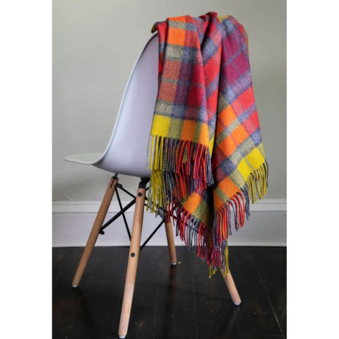 Lochcarron | Tartan Lambswool Blanket - Buchanan Berry